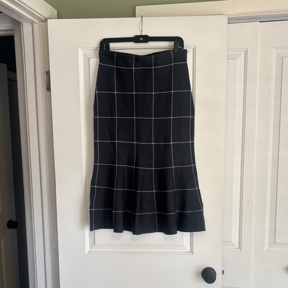 Brand New with Tags! Blue/Grey Ann Taylor skirt with flared bottom.